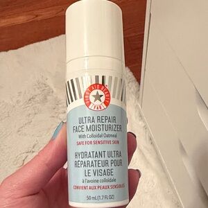 First Aid Beauty Ultra Repair Face Moisturizer Never used